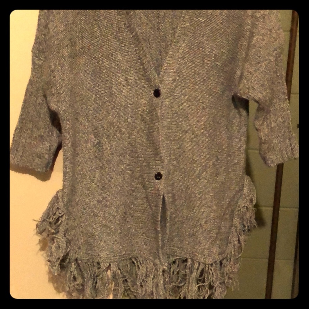 Gray Fringed 3/4 Sleeve Cardigan